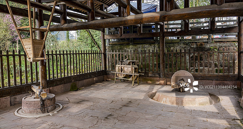 四川省雅安上里古镇大研磨房图片素材