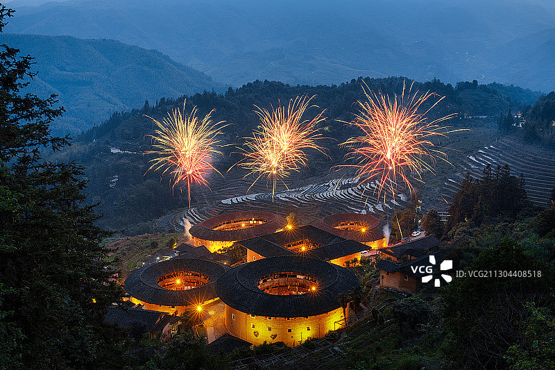 福建省南靖土楼焰火图片素材