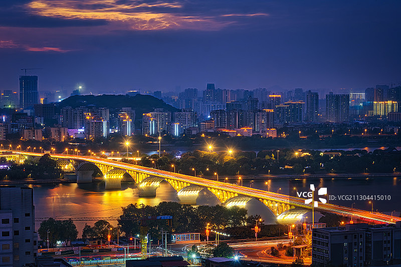 星城之夜图片素材