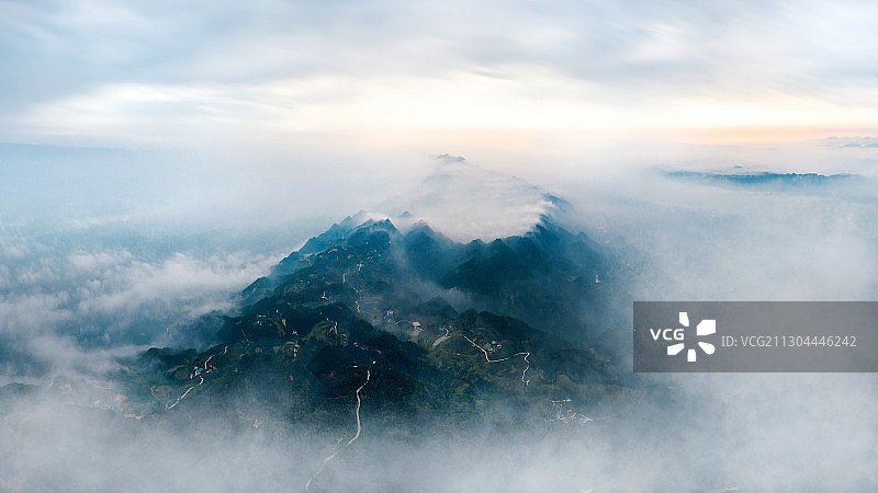 中国“情山”-重庆石笋山图片素材