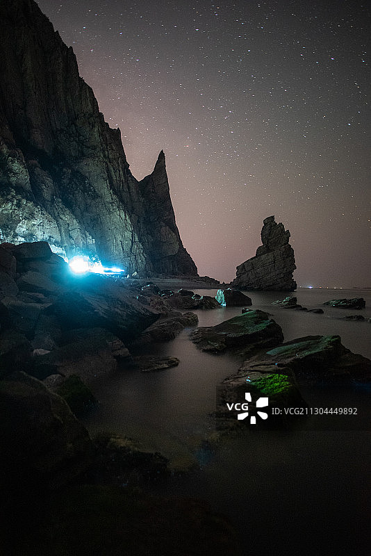 悬崖  大海 巨石图片素材