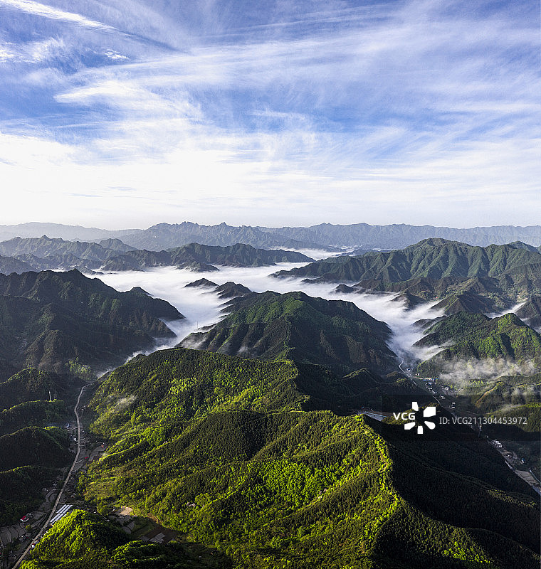 伏牛山的早晨图片素材