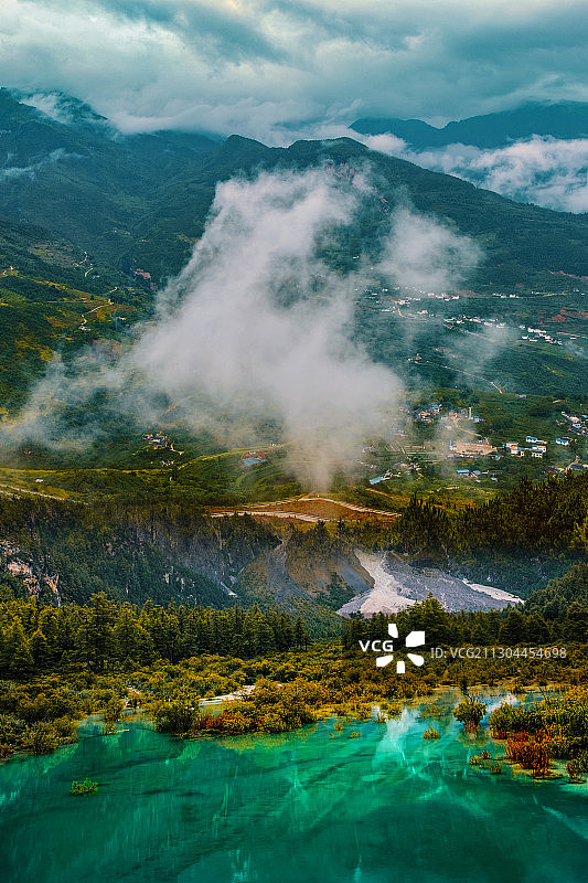 稻城亚丁景区雪山图片素材