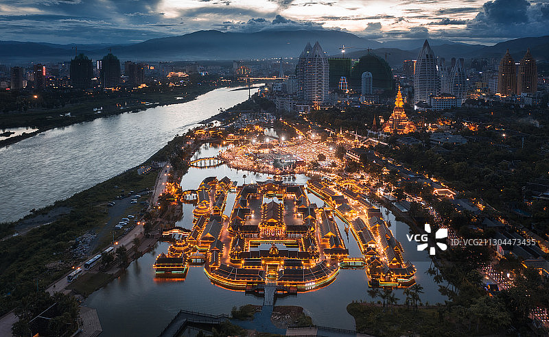 西双版纳夜景图片素材