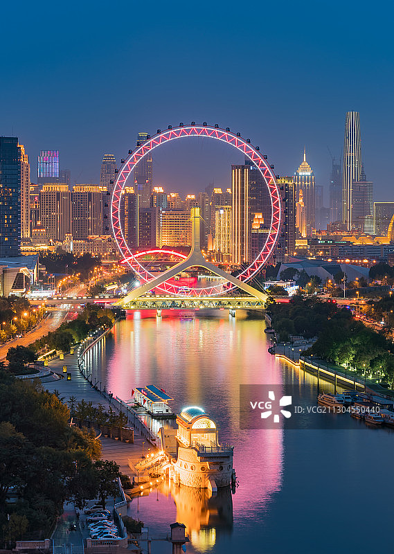 天津之眼蓝调夜景图片素材