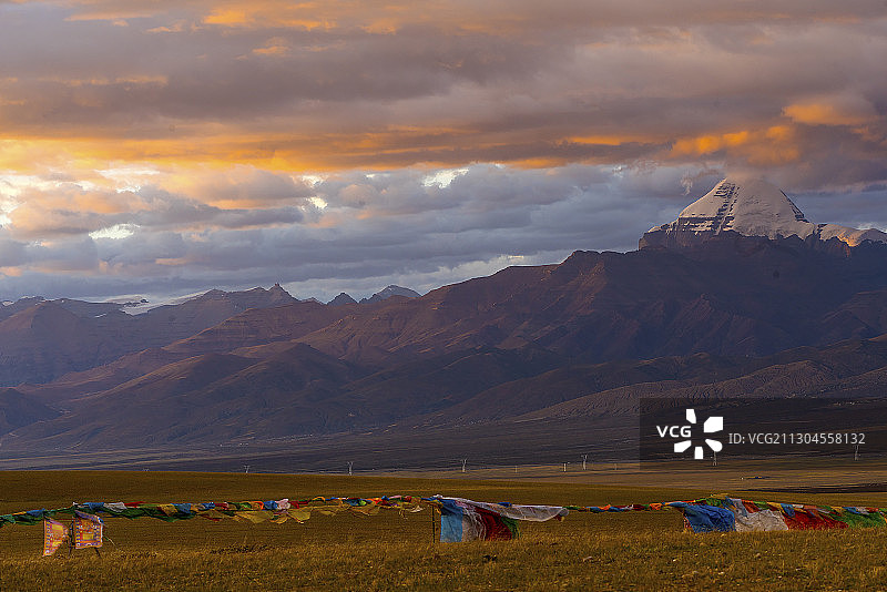 岗仁布齐图片素材