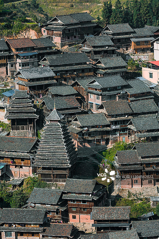 夕阳下的广西柳州三江高定村侗寨图片素材
