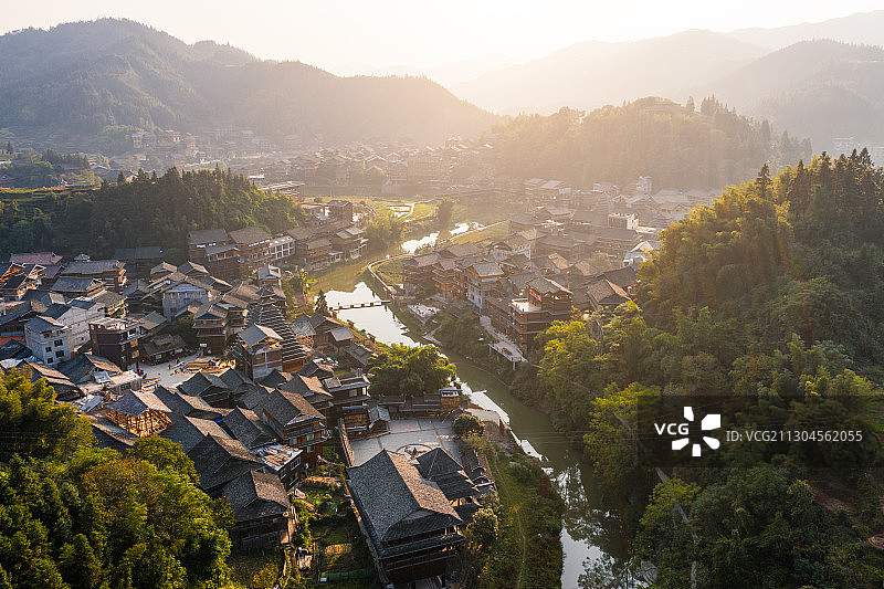 航拍夕阳下的广西柳州三江程阳八寨图片素材