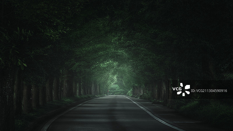 尽头的等待图片素材