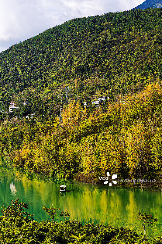 重庆黔江：阿蓬江畔秋意浓图片素材