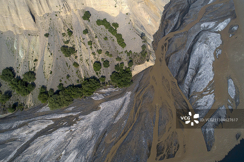 中国新疆伊犁草原风光图片素材