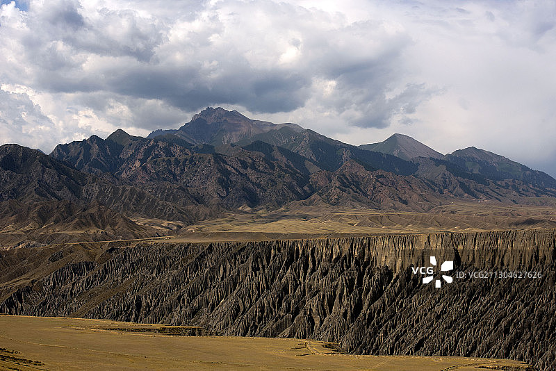 中国新疆伊犁州安集海大峡谷图片素材