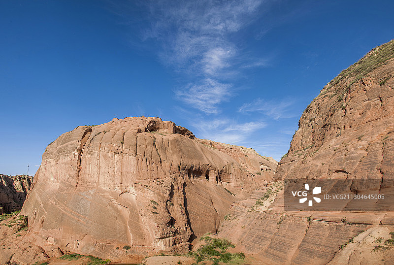 陕西靖边波浪谷景区红砂岩红沙峁大峡谷图片素材