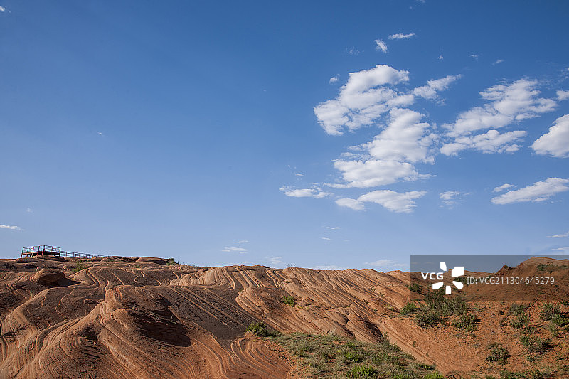 陕西靖边丹霞地貌景区波浪谷图片素材