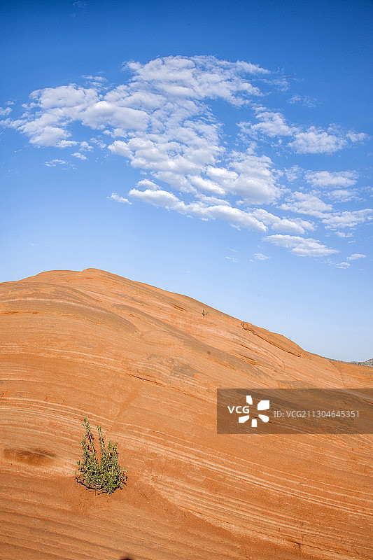 陕西靖边丹霞地貌景区波浪谷图片素材