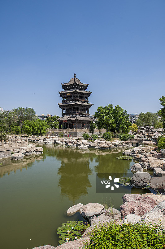 西省晋中市榆次老城凤鸣书院砚水湖畔成化堂与藏书楼图片素材