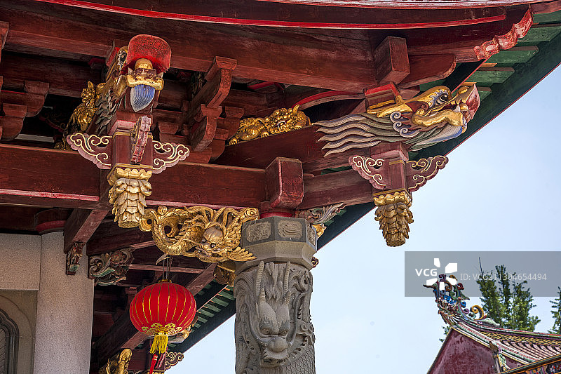 广东潮州古城开元寺大悲殿斗拱飞檐图片素材