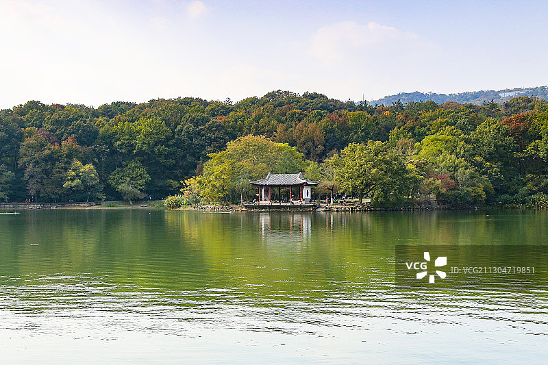 青山碧水紫霞湖图片素材