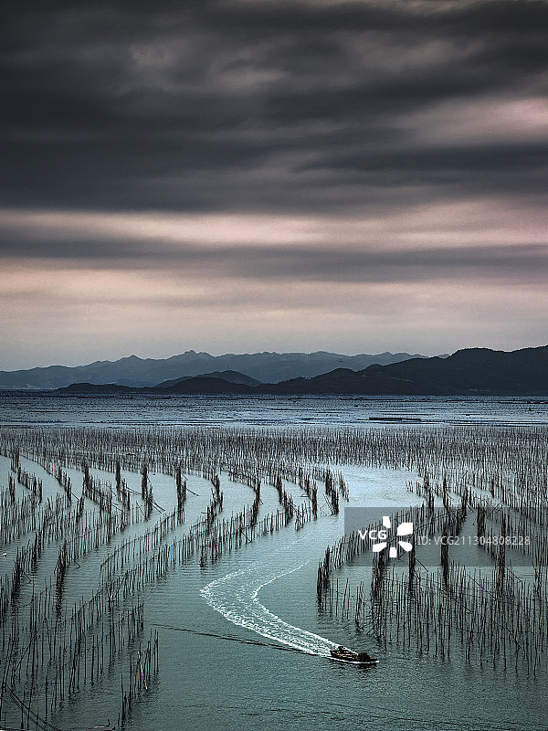 S弯的清晨图片素材