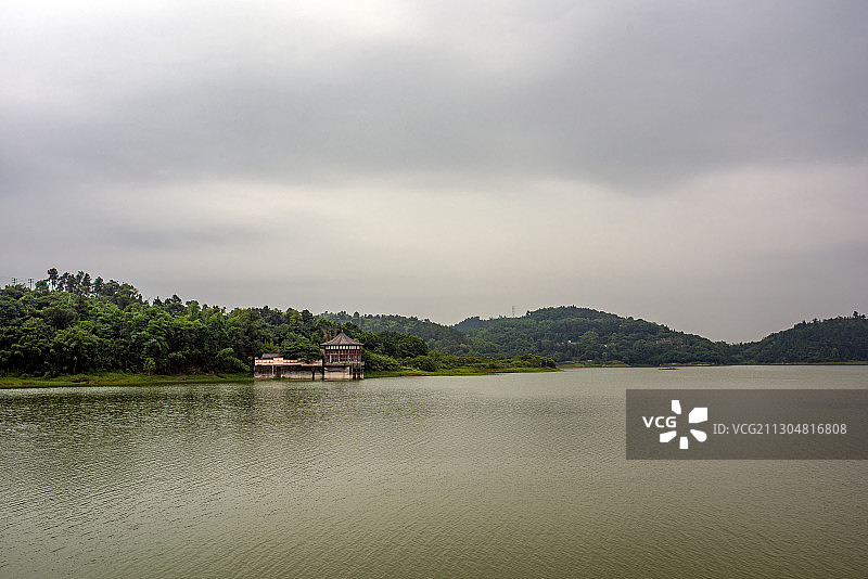 瀑布风光，鸟图片素材