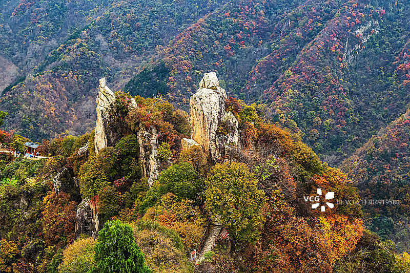 西安翠华山秋景图片素材
