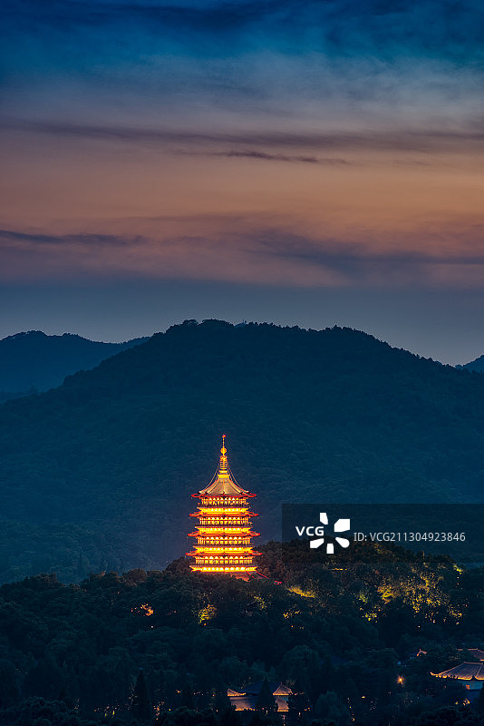 浙江杭州西湖城隍阁吴山广场自然风光花植物图片素材