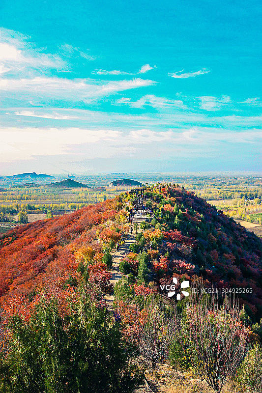 舞彩浅山图片素材