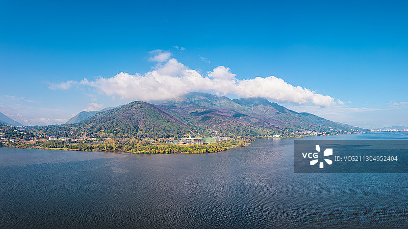 航拍西昌邛海泸山风景区图片素材