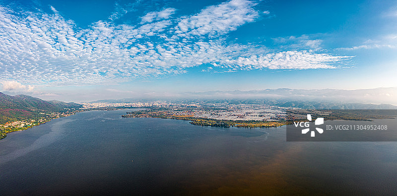 航拍西昌邛海泸山风景区图片素材