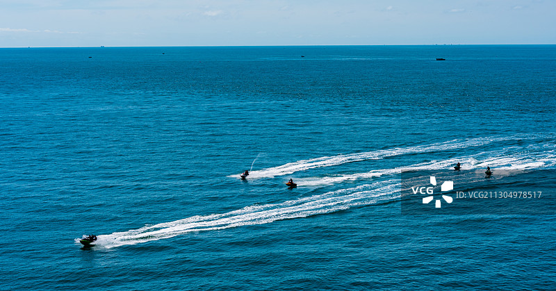激情冲浪（广西涠洲岛）图片素材