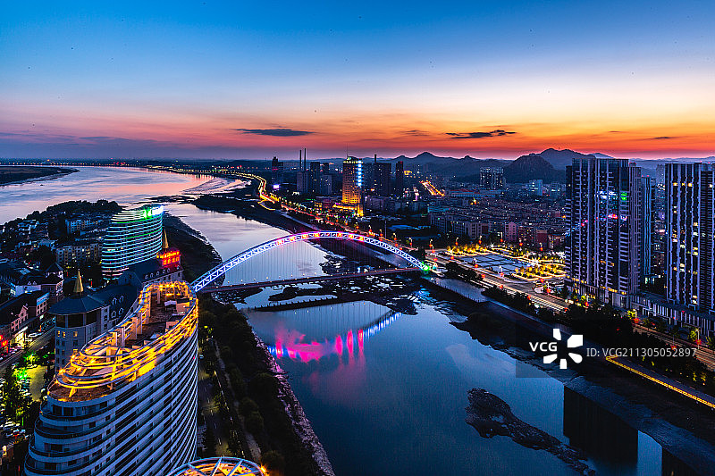 中朝界河：月亮岛 丹东图片素材
