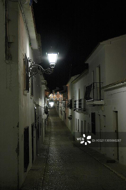 西班牙科斯塔布兰卡阿尔特亚老城区的傍晚图片素材