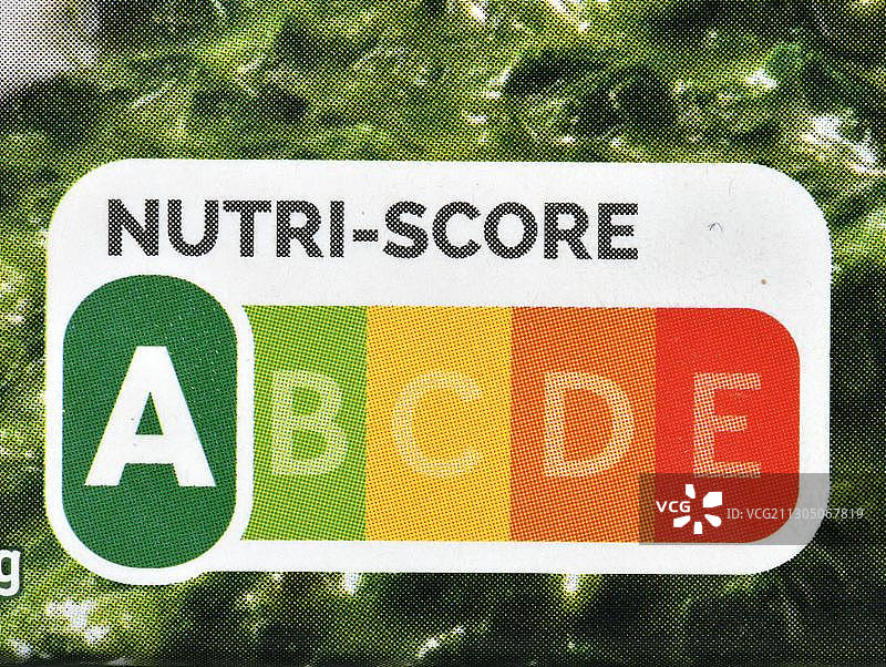 营养评分标签，营养标签系统，2020年11月起在全国范围内推广，图为德国巴登-符腾堡州伊格洛奶油菠菜包装图片素材
