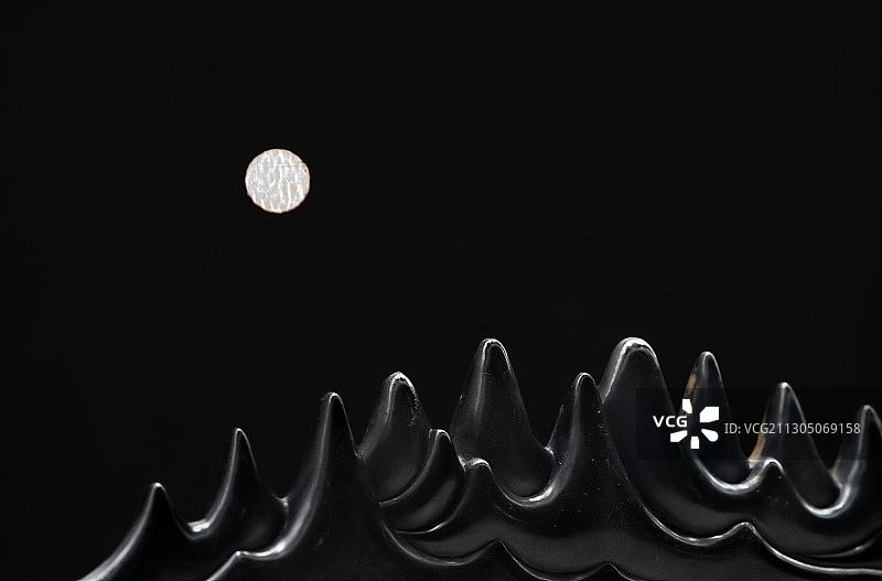 国宝文物石雕山形笔架，南宋时期，浙江省诸暨市博物馆馆藏图片素材