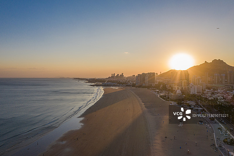 航拍青岛崂山区石老人海滨景观图片素材