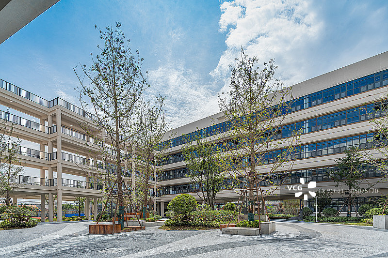 现代化学校校园图片素材