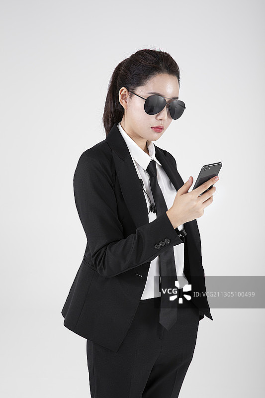 亚洲男女保安图片素材