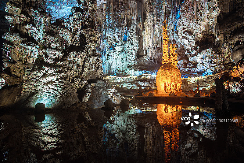 织金洞霸王盔图片素材