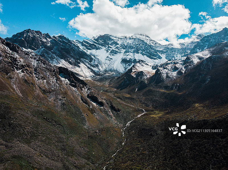 更喜岷山千里雪图片素材