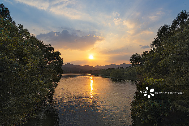 夕下西湖图片素材