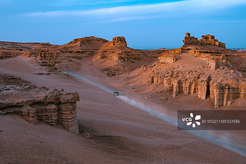 穿越大海道图片素材