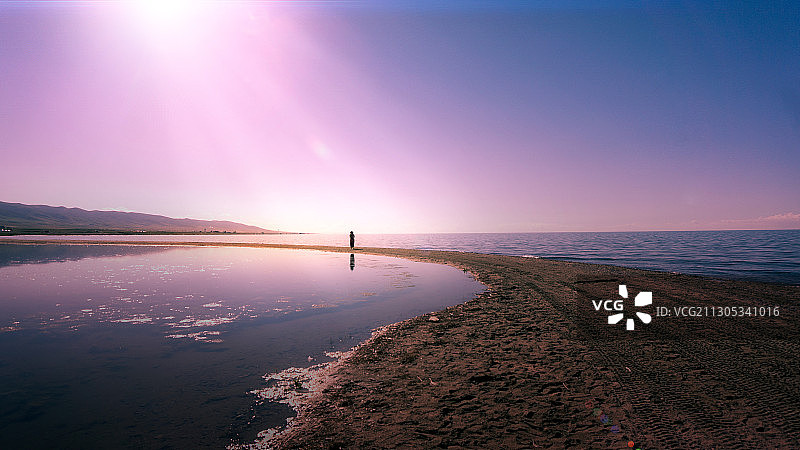 蓦然回首灯火阑珊图片素材