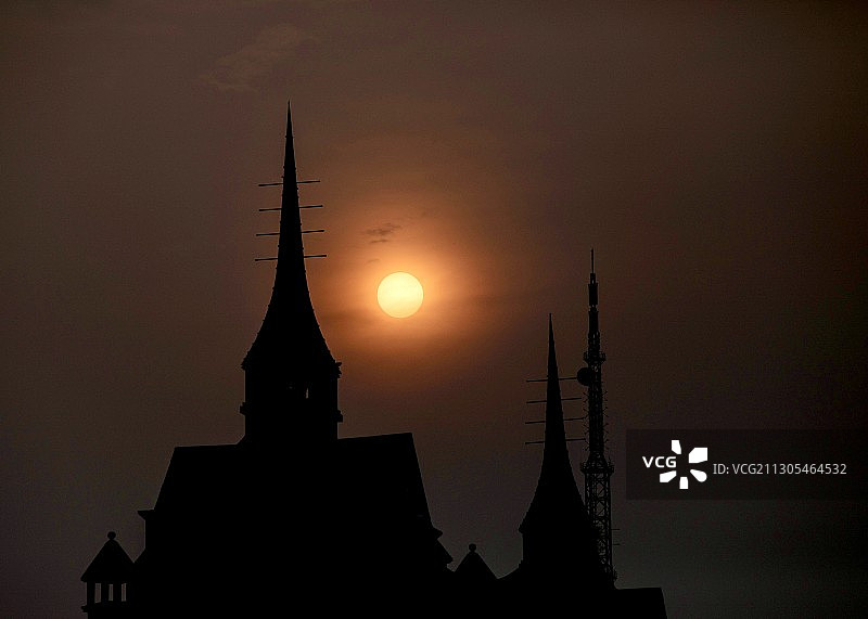 落日城堡图片素材