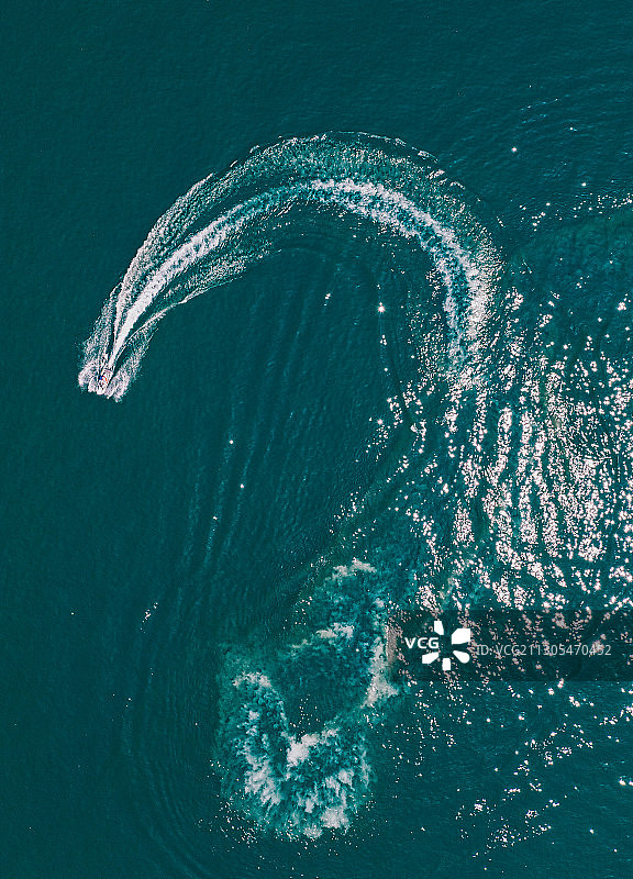 苍龙卧波图片素材