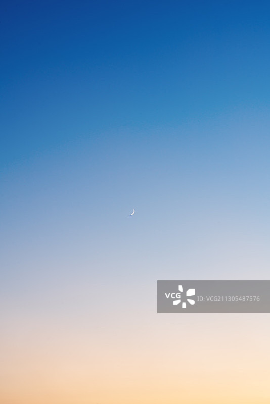 日落后天空的渐变色图片素材