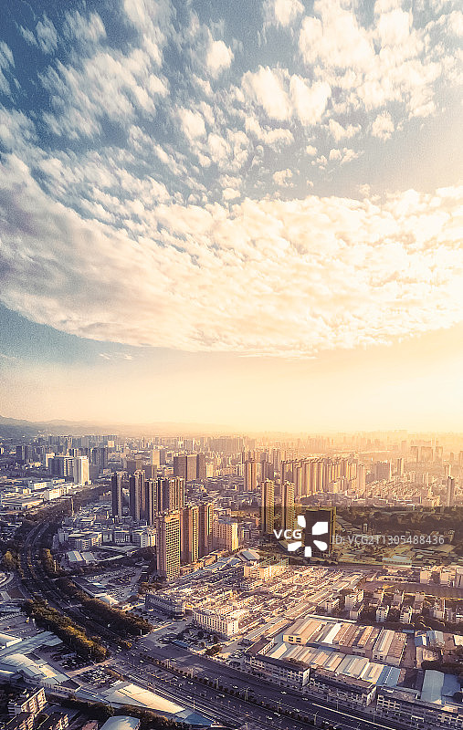 城市航拍广西南宁市老城区的早上图片素材