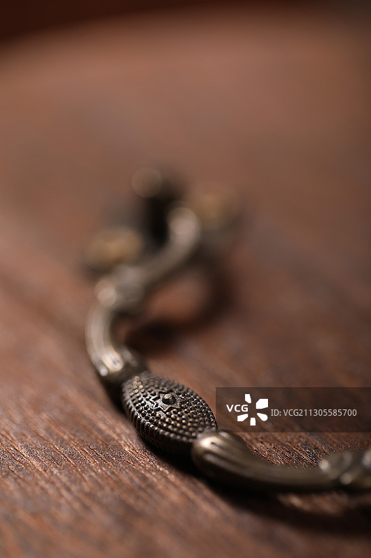 工艺完美的木桶锁扣与把手图片素材