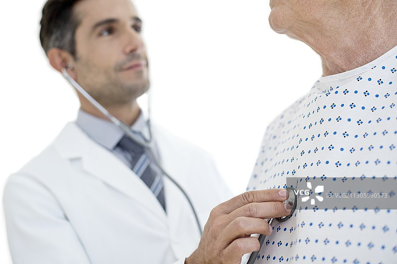 男医生检查病人图片素材