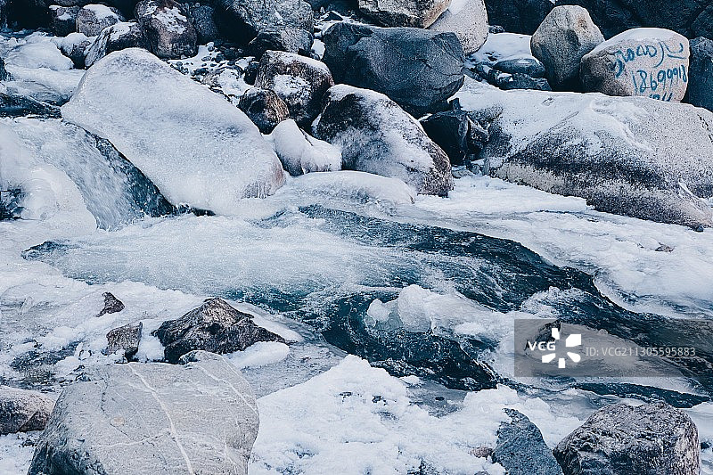 独库公路 天山天瀑图片素材