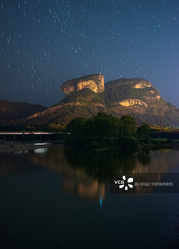 福建武夷山大王峰和星空图片素材